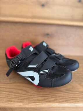 Peloton Cycling Shoes - Women's 9 (40)